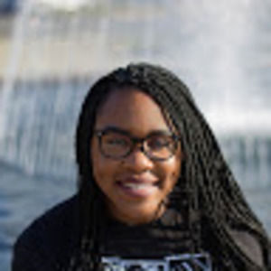 Meet your Posher, Yalonda